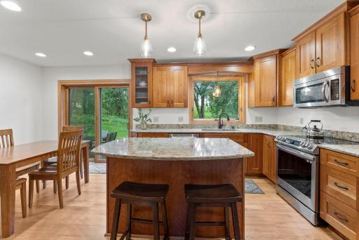 37-web-or-mls-851 Lincolntown Ave-109.jpg