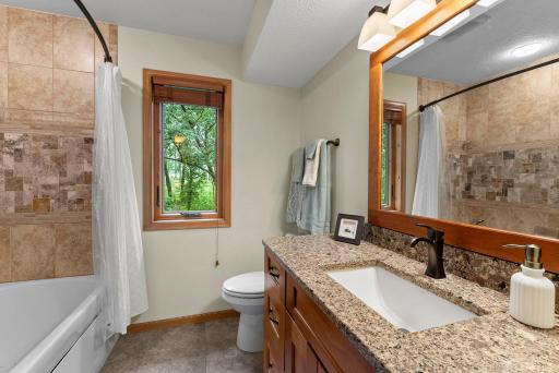 78-web-or-mls-851 Lincolntown Ave-229.jpg