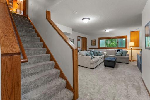 81-web-or-mls-851 Lincolntown Ave-254.jpg