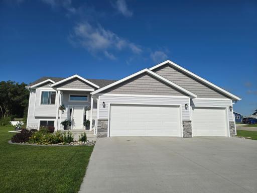 Photo for 1024 Village Lane, Detroit Lakes, MN 56501 - listing #6771043 1024 Village Lane, Detroit Lakes, MN 56501