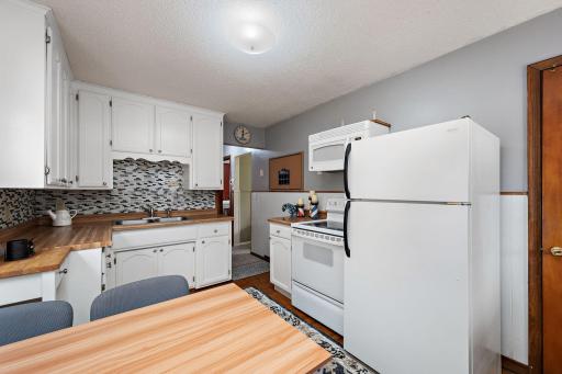 9328 6th Street NE, Minneapolis, MN 55434