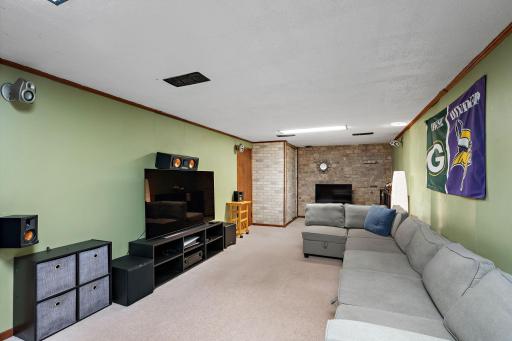 9328 6th Street NE, Minneapolis, MN 55434