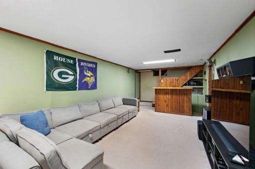 9328 6th Street NE, Minneapolis, MN 55434