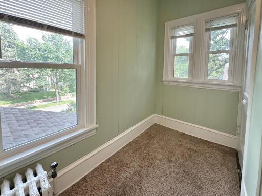 Upper Level Bonus Room