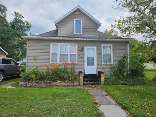 215 2nd Street N, Middle River, MN 56737