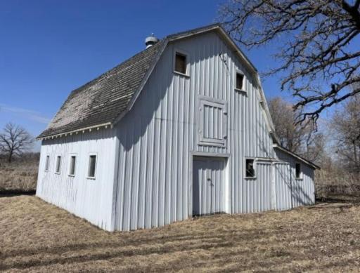 21427 State Highway 220 SW, East Grand Forks, MN 56721