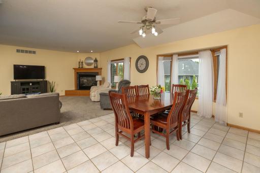 1803 16th St SW, Austin, MN 55912