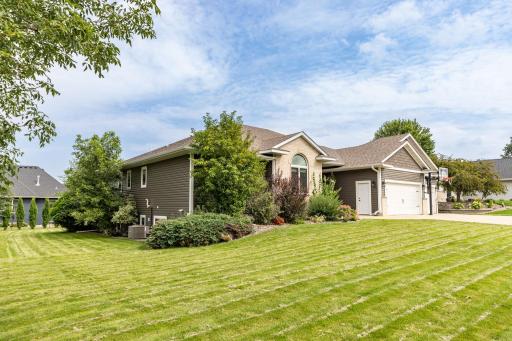 1803 16th St SW, Austin, MN 55912