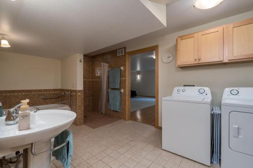 209 Pinehurst Drive, Mankato, MN 56001