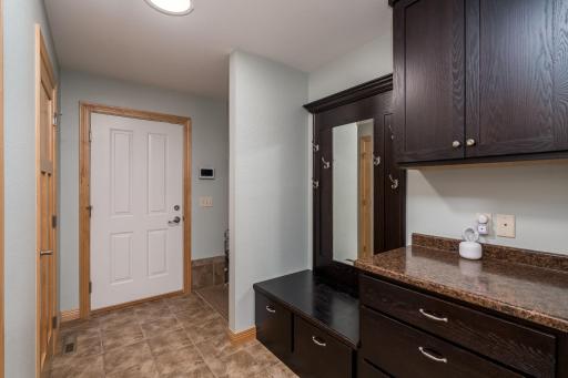209 Pinehurst Drive, Mankato, MN 56001