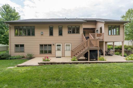 209 Pinehurst Drive, Mankato, MN 56001
