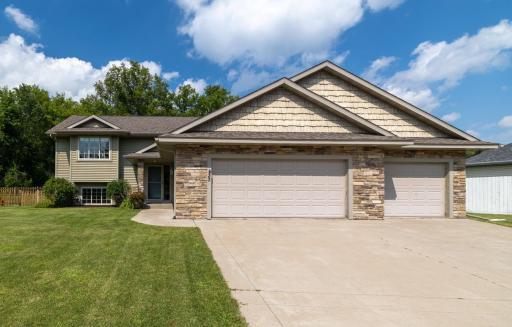 Immaculate, move in ready home with the exras!