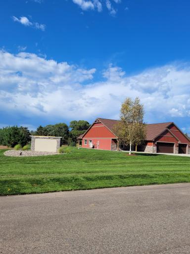 19310 University Avenue NW, Cedar, MN 55011