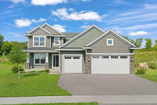 Newly constructed in 2023, Lennar's popular Vanderbilt model. Open main level, 4-bedrooms, and 3-baths.