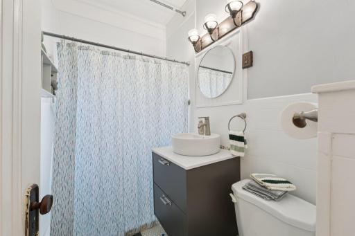 21-web-or-mls-N Knox Ave-S1308-021.jpg