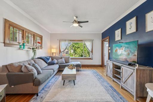 10-web-or-mls-N Knox Ave-S1308-010.jpg