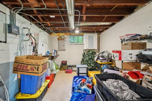34-web-or-mls-N Knox Ave-S1308-034.jpg