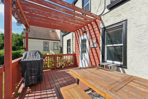 37-web-or-mls-N Knox Ave-S1308-037.jpg