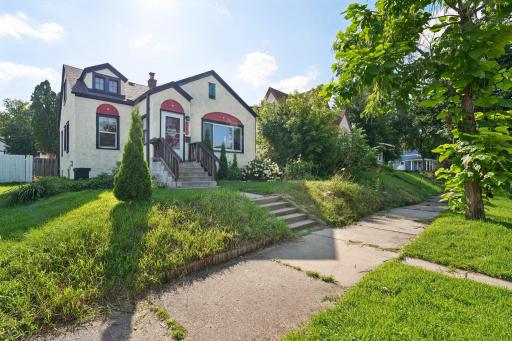 5-web-or-mls-N Knox Ave-S1308-005.jpg
