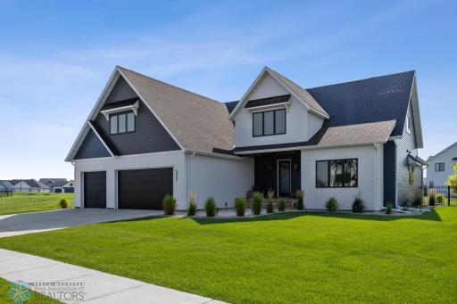 6090 Wildflower Drive S, Fargo, ND 58104