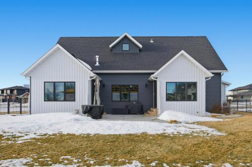6090 Wildflower Drive S, Fargo, ND 58104