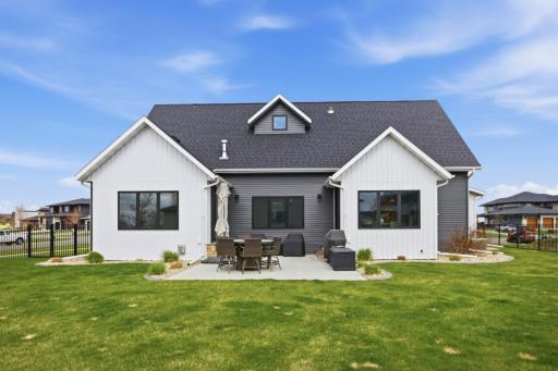 6090 Wildflower Drive S, Fargo, ND 58104