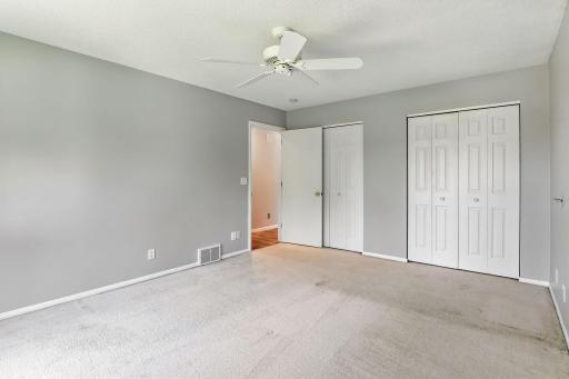 455 Black Oaks Lane N, Minneapolis, MN 55447