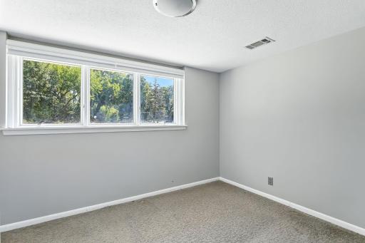 455 Black Oaks Lane N, Minneapolis, MN 55447