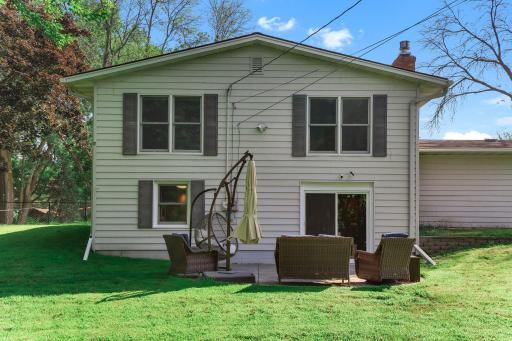 455 Black Oaks Lane N, Minneapolis, MN 55447