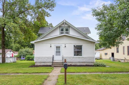 Welcome home. Perfectly-sited less than a block from Winthrop City Park (a 10acre park with playground, tennis, baseball, sand volleyball, skate park, and even a splash pad!).