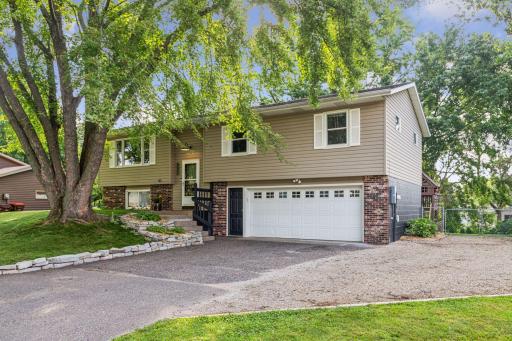 Welcome to 5577 Oldfield Ave N, in beautiful Stillwater, MN! Seller has extended the driveway for added convenience. Enjoy the modern touch of a Bluetooth-enabled garage door opener.