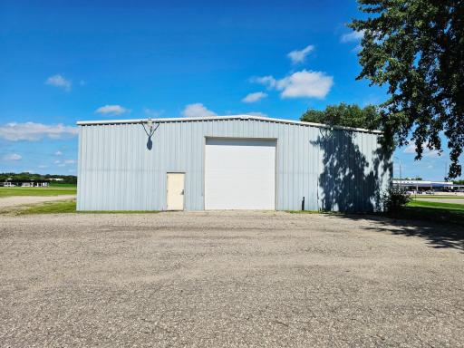TBD Black Oak Avenue, Montevideo, MN 56265