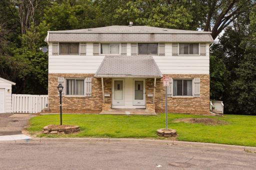 501 Shadyside Circle, Hopkins, MN 55343