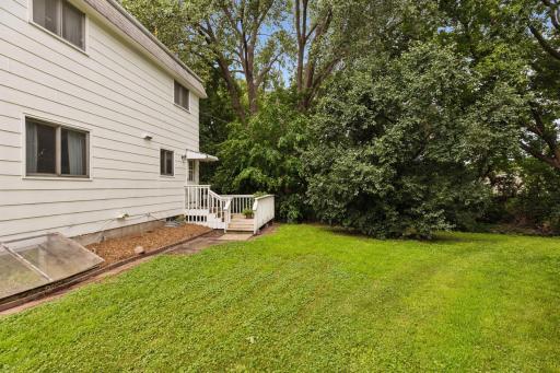 501 Shadyside Circle, Hopkins, MN 55343