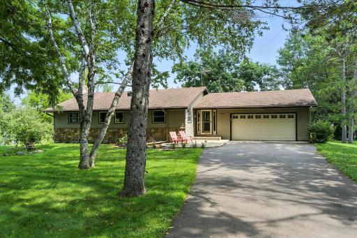 Lake home on Comfort Lake.. 1-level walk out on GORGEOUS lot!