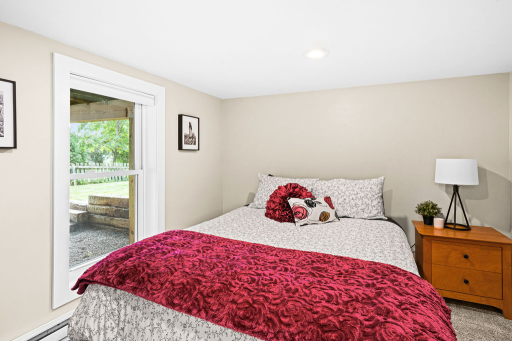 5322 Otsego Street, Duluth, MN 55804