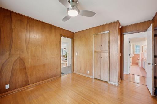 8254 Westwood Hills Curve, Saint Louis Park, MN 55426