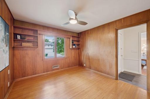 8254 Westwood Hills Curve, Saint Louis Park, MN 55426
