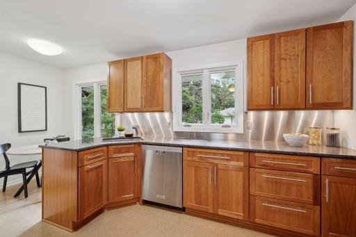 8254 Westwood Hills Curve, Saint Louis Park, MN 55426
