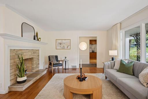 8254 Westwood Hills Curve, Saint Louis Park, MN 55426