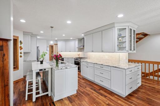 2960 Highland Court, Mound, MN 55364
