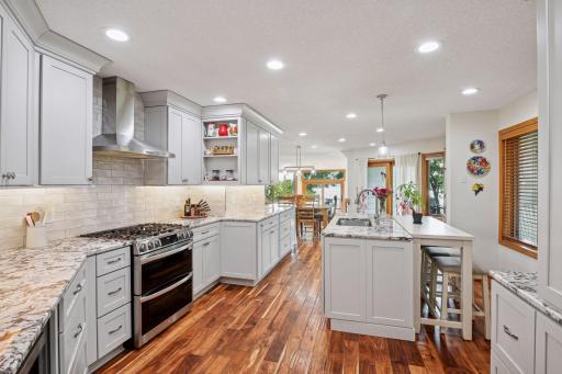 2960 Highland Court, Mound, MN 55364