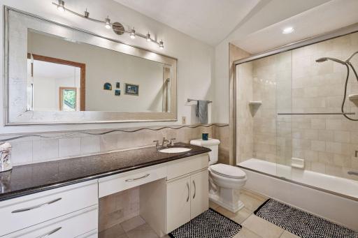 2960 Highland Court, Mound, MN 55364