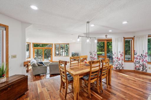 2960 Highland Court, Mound, MN 55364