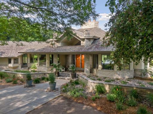 525 Navajo Road W, Medina, MN 55340