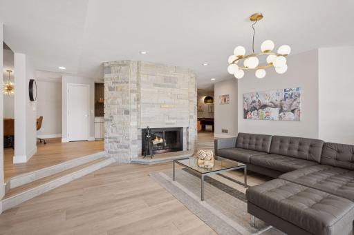 525 Navajo Road W, Medina, MN 55340