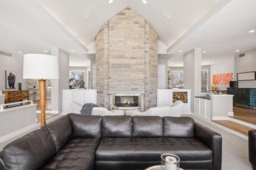 525 Navajo Road W, Medina, MN 55340