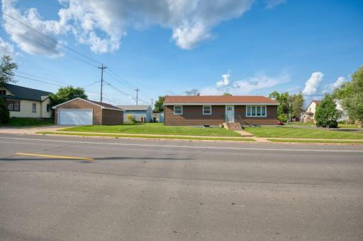 115 E 25th Street, Hibbing, MN 55746