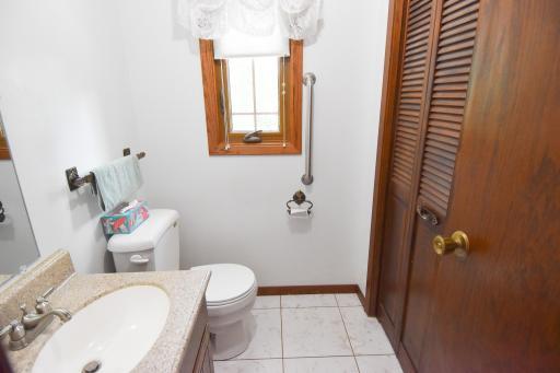 432 E 2nd Street, Argyle, MN 56713