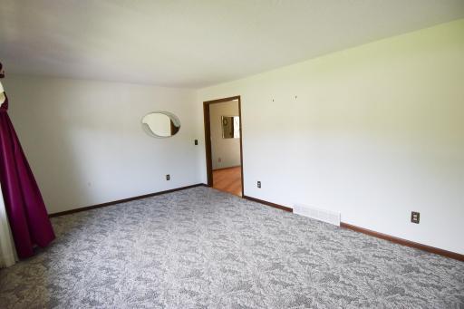 432 E 2nd Street, Argyle, MN 56713